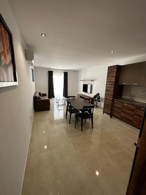Duplex Penthouse In Gzira Sleeps 6 Lejlighed Eksteriør billede